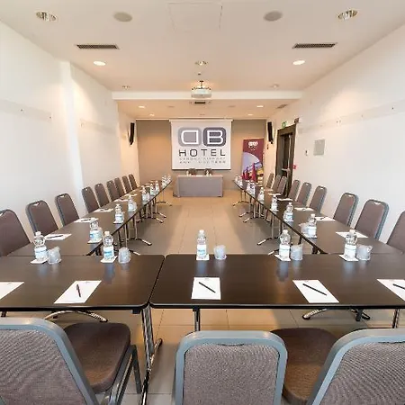 Hotel Db Verona Airport Congress & 4*