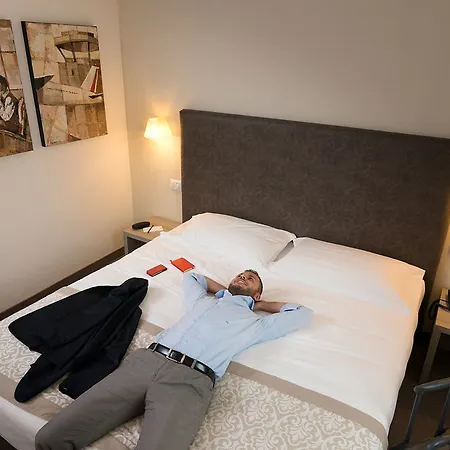 Db Verona Airport Congress & 4*
