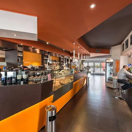 Hotel Db Verona Airport Congress &